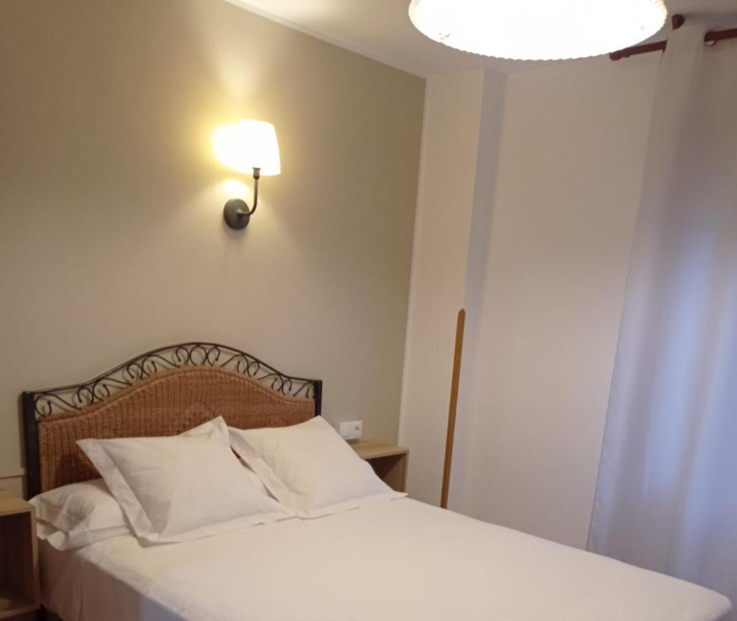 Hospedaje Torreon Onís Екстериор снимка