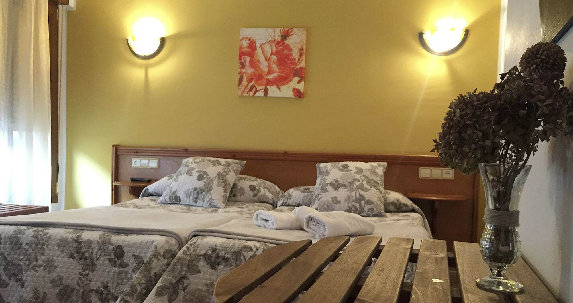 Hospedaje Torreon Onís Екстериор снимка